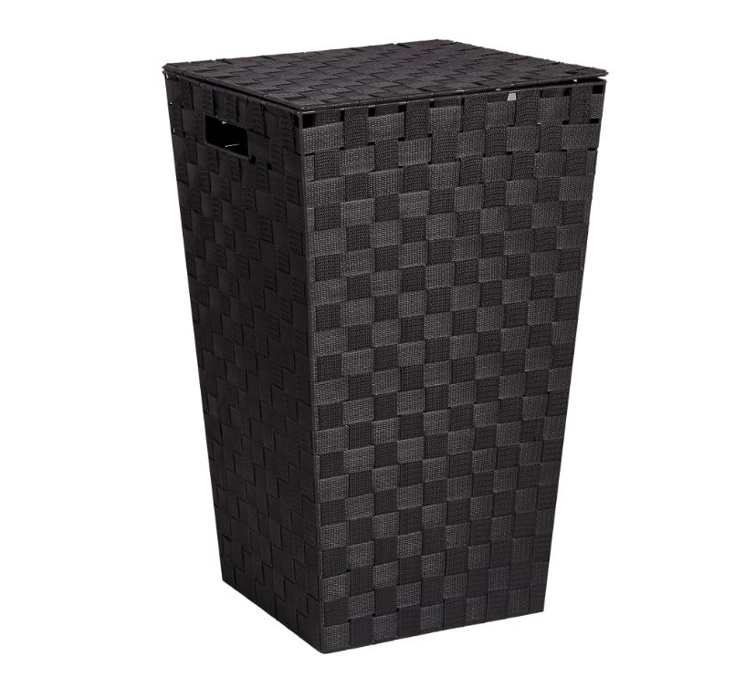 Il cestone portabiancheria Sensea (82857025) in resistente polipropilene grigio antracite è corredato di coperchio e di due comode maniglie laterali per spostarlo agevolmente anche quando è pieno. Misura L 33 x P 33 x H 55 cm. Prezzo 26,99 euro. Il cestone portabiancheria Sensea (82857025) in resistente polipropilene grigio antracite è corredato di coperchio e di due comode maniglie laterali per spostarlo agevolmente anche quando è pieno. Misura L 33 x P 33 x H 55 cm. Prezzo 26,99 euro.