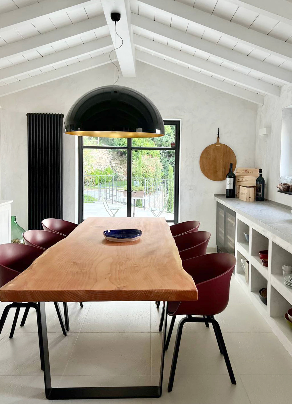 Calorifero a vista nero Calorifero a vista nero