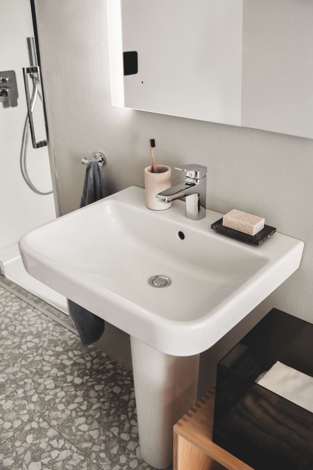 Ideal Standard _ i.life B_ph. Carlo William Rossi + Fabio Mureddu_05 Ideal Standard _ i.life B_ph. Carlo William Rossi + Fabio Mureddu_05