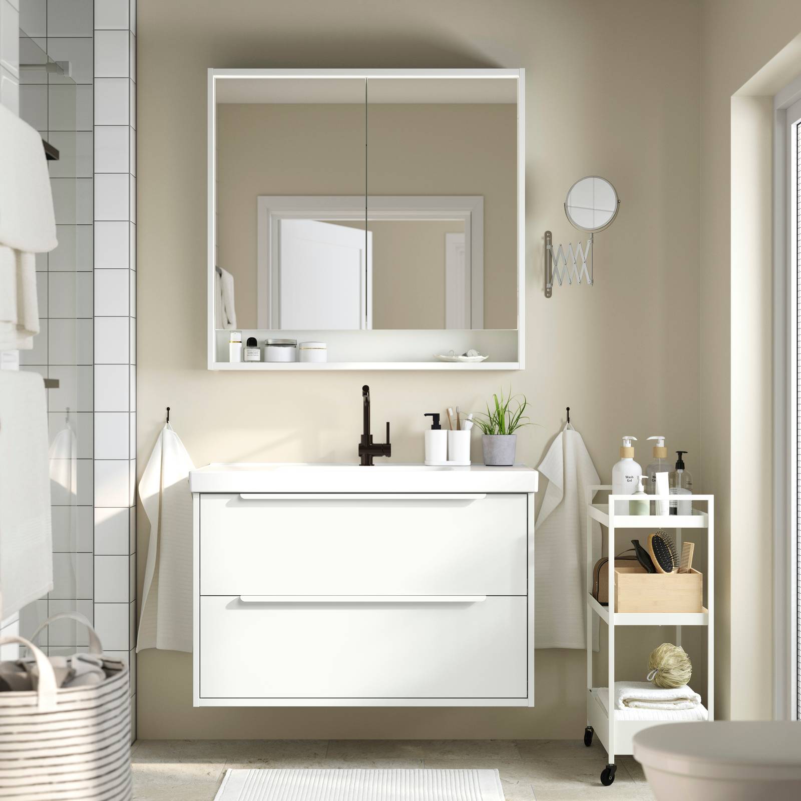 HAVBÄCK mobile lavabo bianco, con cassetti, 100 cm, prezzo 139 euro.
ORRSJON lavandino incassato prezzo 100 euro.
RÄNNILEN sifone prezzo 10 euro. HAVBÄCK mobile lavabo bianco, con cassetti, 100 cm, prezzo 139 euro.
ORRSJON lavandino incassato prezzo 100 euro.
RÄNNILEN sifone prezzo 10 euro.