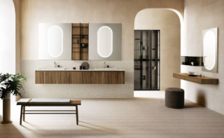 Il modello Tulle Cannettato di Archeda è caratterizzato da frontali in multistrato di betulla con cartella cannettata frontale in massello di Noce canaletto o Rovere fiammato, nella composizione TC01 in foto il mobile è in noce canaletto Cannettato con piano e lavabi incassati in Grès Seminato Candido, abbinato a specchi Loop con illuminazione a led ed elementi a giorno in vetro fumè grigio con pannello in noce cannettato, misura L 252,4 x P 50 x H 37,5 cm ed il prezzo è da rivenditore, www.archeda.eu Il modello Tulle Cannettato di Archeda è caratterizzato da frontali in multistrato di betulla con cartella cannettata frontale in massello di Noce canaletto o Rovere fiammato, nella composizione TC01 in foto il mobile è in noce canaletto Cannettato con piano e lavabi incassati in Grès Seminato Candido, abbinato a specchi Loop con illuminazione a led ed elementi a giorno in vetro fumè grigio con pannello in noce cannettato, misura L 252,4 x P 50 x H 37,5 cm ed il prezzo è da rivenditore, www.archeda.eu