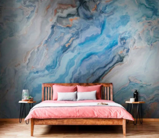 La carta da parati Marmo blu di Uwalls “veste” la parete della camera da letto con un decoro che ricorda la venatura di una pietra pregiata. È caratterizzata da un rivestimento vinilico con una texture in rilievo applicato su una base in tessuto non tessuto simile al lino. Prezzo da 27 euro al mq. www.uwalls.it La carta da parati Marmo blu di Uwalls “veste” la parete della camera da letto con un decoro che ricorda la venatura di una pietra pregiata. È caratterizzata da un rivestimento vinilico con una texture in rilievo applicato su una base in tessuto non tessuto simile al lino. Prezzo da 27 euro al mq. www.uwalls.it