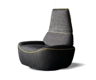 La poltrona girevole e priva di braccioli Smirk di Egoitaliano è in grado di garantire il massimo comfort durante le lunghe sessioni di lavoro al computer: lo schienale infatti è dotato di un meccanismo manuale di regolazione che permette di personalizzare la posizione, da poltroncina con supporto alla nuca a (quasi) pozzetto.  https://www.egoitaliano.com - Salone del Mobile, padiglione 3, stand A21-B21.