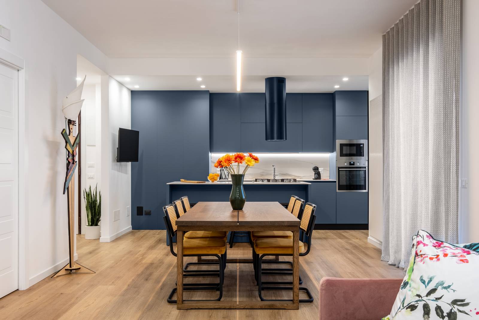 calorifero Ardesia Cordivari casa Martina Franca scegliere caloriferi cucina a vista con isola calorifero Ardesia Cordivari casa Martina Franca scegliere caloriferi cucina a vista con isola