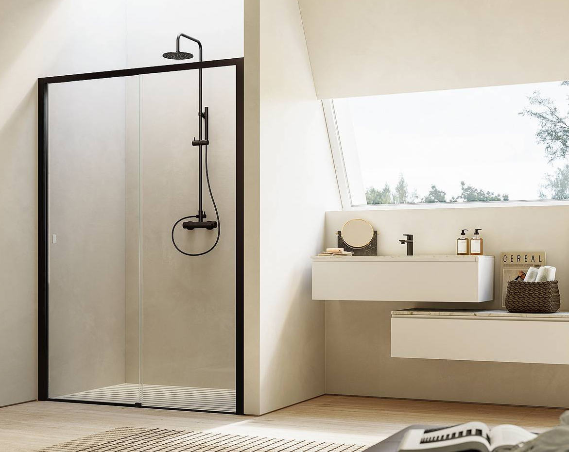 Con le ante scorrevoli la doccia può essere maxiCon profili in tutti i colori Ral o in finiture Metal, Meta di Glass 1989, misura L 90/180 x H 220 cm max. Come in foto costa 1.275 euro. www.glass1989.it