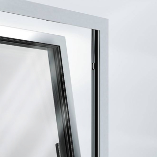 Le finestre di alluminio di Schüco possono integrare accessori per la sicurezza, come maniglie con chiave, rostri, serrature a più punti di chiusura, sensori a scomparsa connessi all’allarme, per rientrare in classe di antieffrazione RC3. Inoltre, il set SimplySmart Open Source integrabile di componenti meccanici di rinforzo e protezione, completamente a scomparsa nel perimetro dell’anta, mantiene la classe RC 2 anche a finestra aperta a ribalta fino a 17,5 cm.
Prezzo su preventivo. www.schueco.it