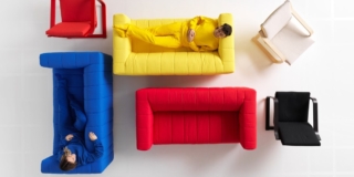 La poltrona Poang e il divano Klippan di Ikea