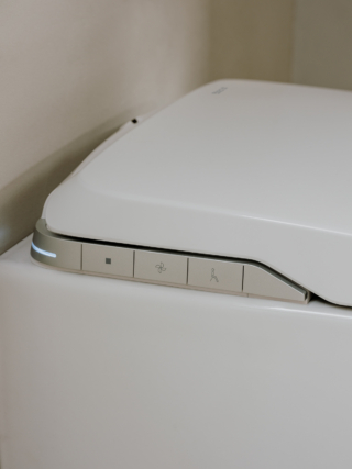 In Wash® Insignia_Pannello di controllo integrato su entrambi i lati