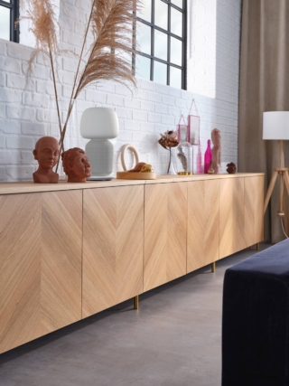 Format: 3:4 add bleedcolorcorect from main a-version
view out the window - pretty much as it is. Maybe some soft clouds if possible.
/Mårten Format: 3:4 add bleedcolorcorect from main a-version
view out the window - pretty much as it is. Maybe some soft clouds if possible.
/Mårten