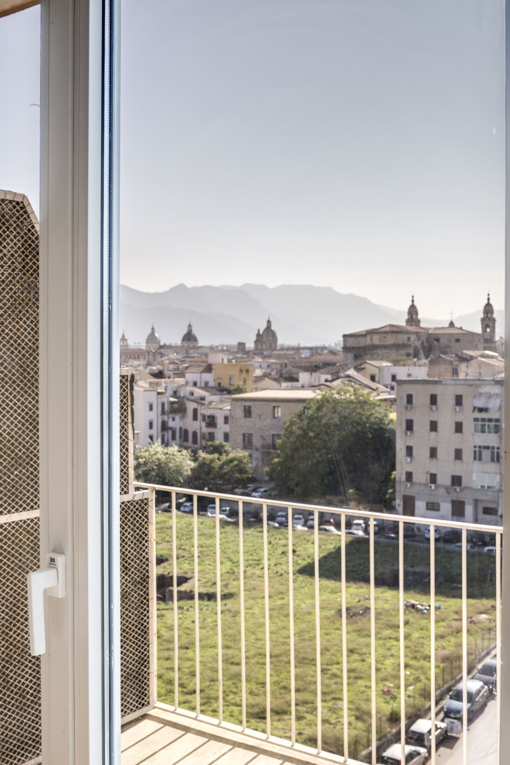 Appartamento Palermo doppio affaccio finestre Oknoplast Appartamento Palermo doppio affaccio finestre Oknoplast