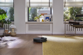 Roborock_Qrevo Master lifestyle (1) Roborock_Qrevo Master lifestyle (1)