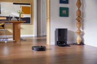 Roborock_Qrevo Master lifestyle (3) Roborock_Qrevo Master lifestyle (3)