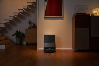 Roborock_Qrevo Master lifestyle (5) Roborock_Qrevo Master lifestyle (5)