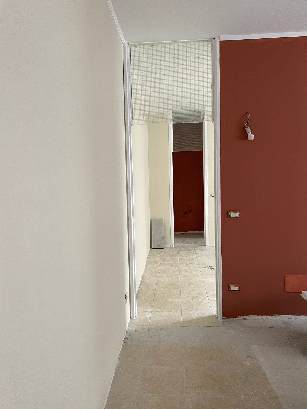 le piastrelle dopo le demolizioni dei muri le piastrelle dopo le demolizioni dei muri