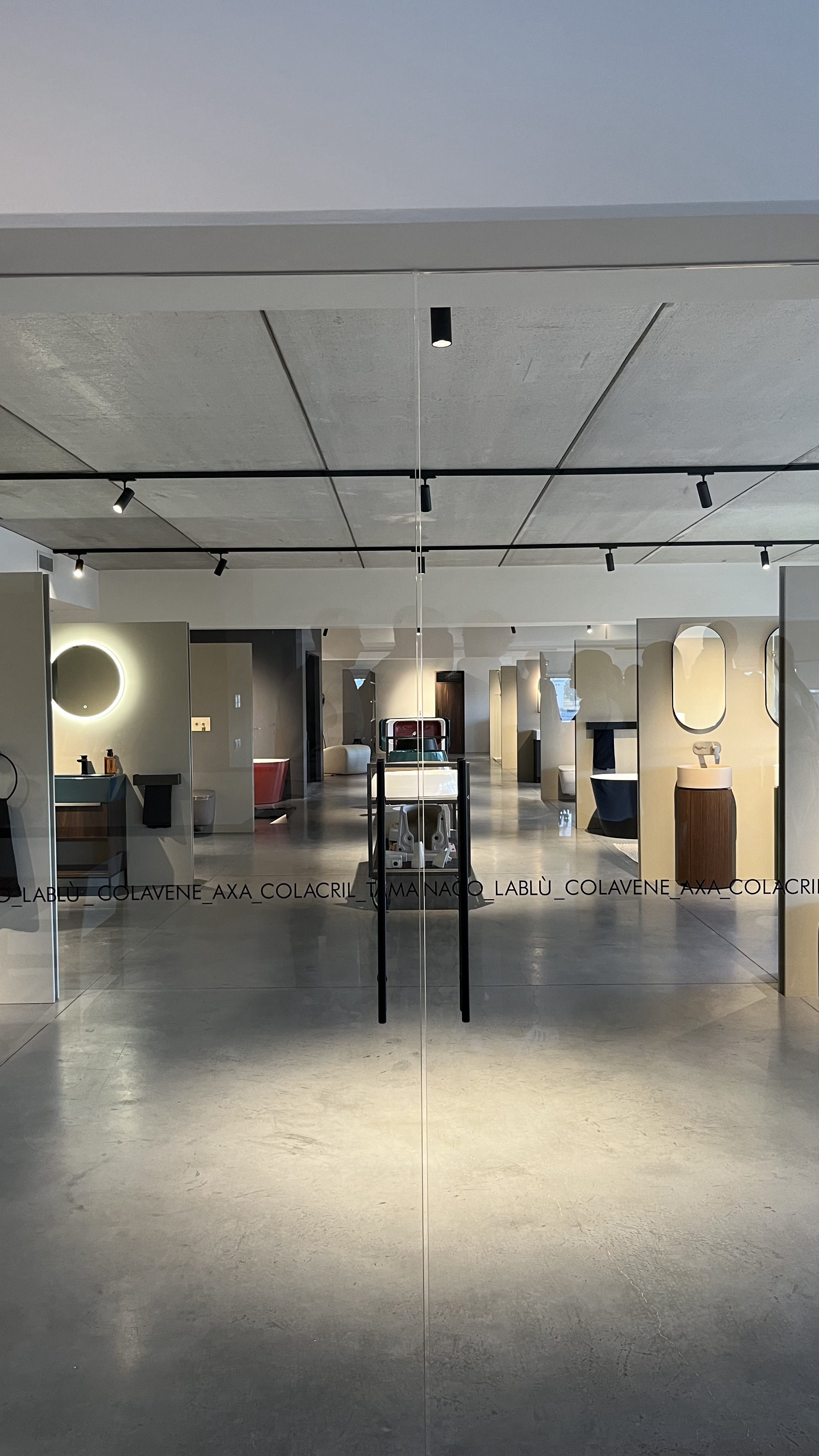 showroom-spazio-colavene-civita-castellana showroom-spazio-colavene-civita-castellana