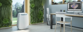 Dolceclima Air Pro A++ WIFI di Olimpia Splendid raffresca l’ambiente (2,4 kW di potenza) ed è in classe energetica A++. Ha touchscreen display a sfioro, dall’impatto estetico minimale, che consente un controllo di precisione, ma è anche dotato di wi-fi integrato per essere gestito con facilità anche da fuori casa. Per ottenere il massimo comfort di utilizzo, è dotato altresì di un sistema multifiltraggio (filtro elettrostatico e a carboni attivi) che ricuce la presenza di polvere e cattivi odori e migliora la qualità dell’aria indoor. Misura L 49 x P 42,5 x H 76,5 cm. Prezzo 569 euro. http://www.olimpiasplendid.it