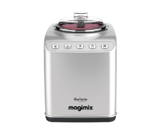 Performante come le macchine professionali, ma facile da utilizzare, Gelato Expert di Magimix è dotato di un gruppo refrigerante integrato e di 2 bacinelle in inox con rivestimento antiaderente (una fissa, una amovibile) con capacità di 2 litri ciascuna. Ha 3 programmi automatici e modalità Expert manuale per un controllo ottimale. Misura L 29 x P 37 x H 26 cm. Prezzo 700 euro. www.magimix.it