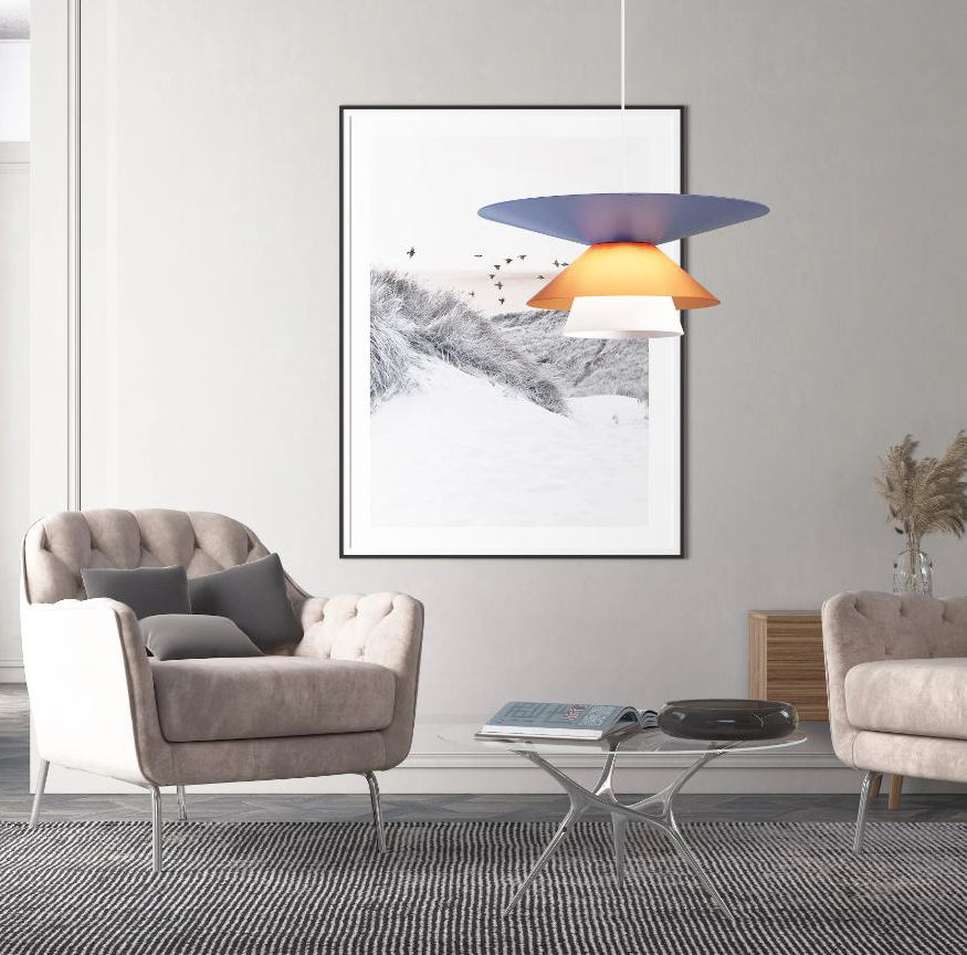 La lampada a sospensione Lady Galala Indoor di Martinelli Luce porta un tocco di colore nel soggiorno declinato nelle raffinate tonalità del beige: la struttura è realizzata in alluminio bianco opaco, i diffusori colorati sono in metacrilato bi-satinato. Misura Ø 60 x H 30 cm. Prezzo 542,90 euro. www.martinelliluce.it La lampada a sospensione Lady Galala Indoor di Martinelli Luce porta un tocco di colore nel soggiorno declinato nelle raffinate tonalità del beige: la struttura è realizzata in alluminio bianco opaco, i diffusori colorati sono in metacrilato bi-satinato. Misura Ø 60 x H 30 cm. Prezzo 542,90 euro. www.martinelliluce.it