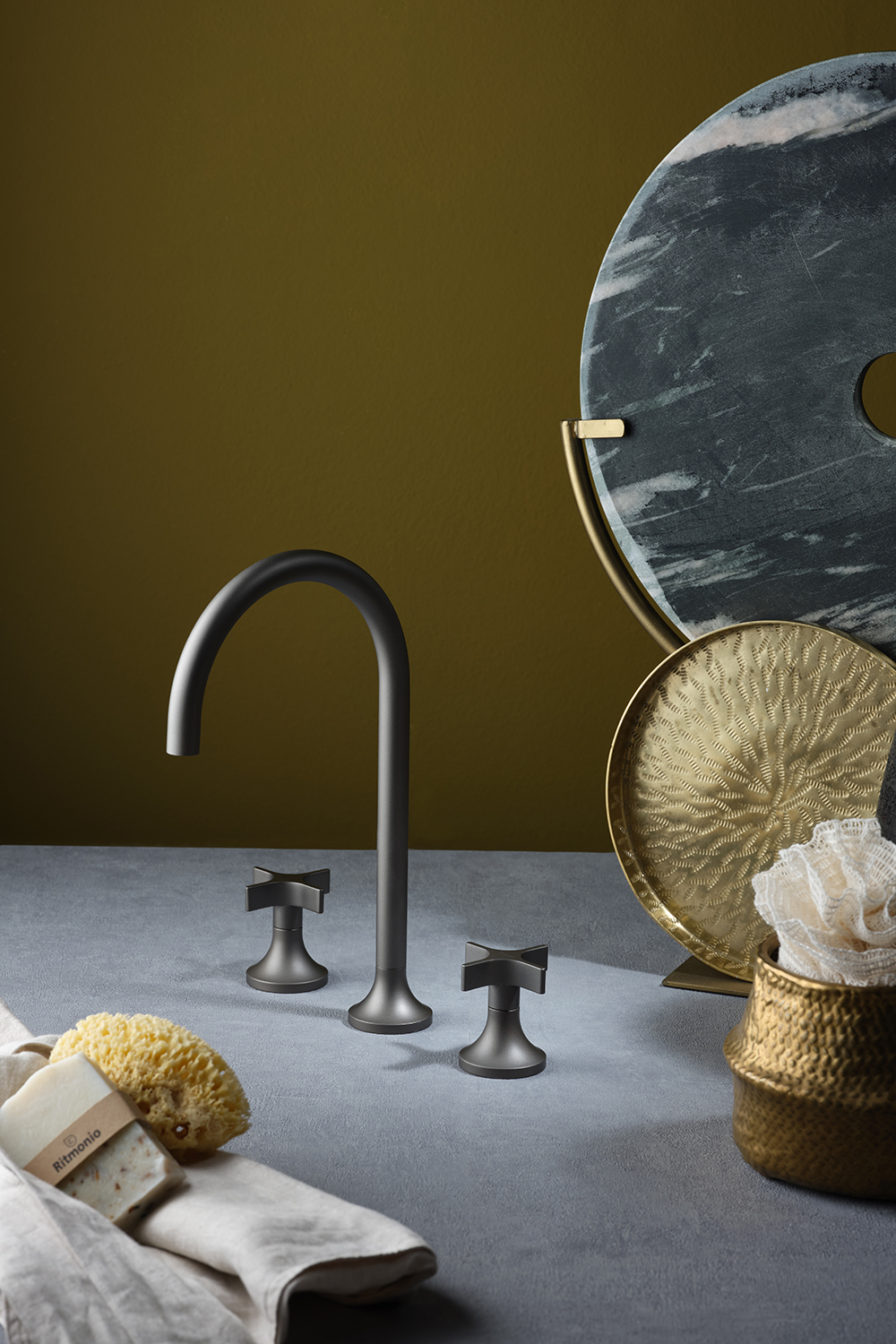 Diametro35 Cross, miscelatore a tre fori per lavabo.