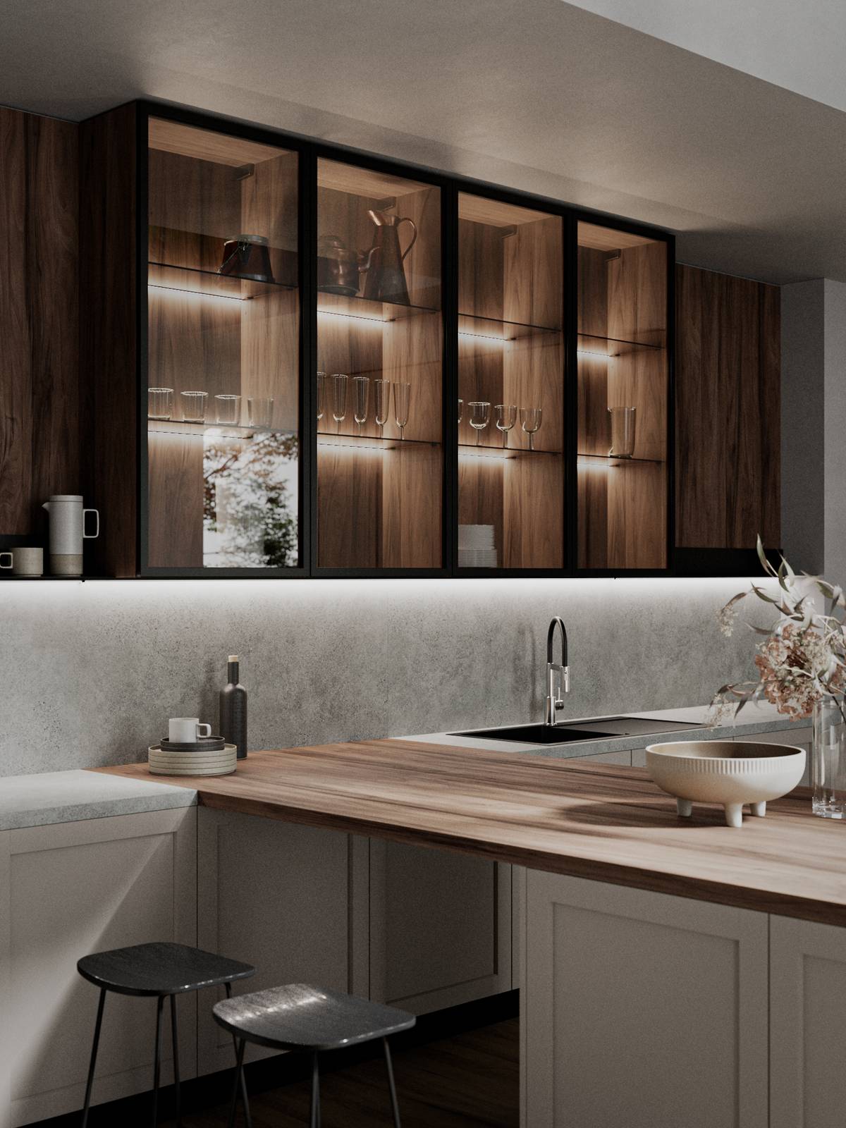 Anta a telaio lineare Vogue in allumino e vetro fumé della cucina Alma Anta a telaio lineare Vogue in allumino e vetro fumé della cucina Alma