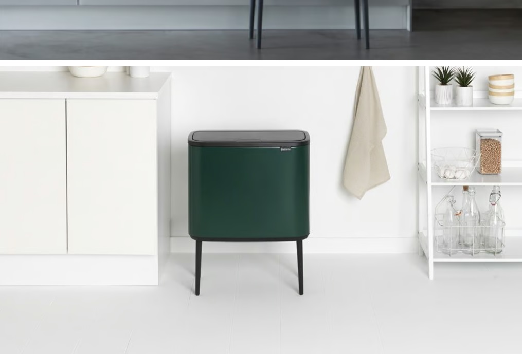 Bo Touch Bin è la proposta di Brabantia. Si tratta di una pattumiera con due scomparti, uno da 23 litri e uno da 11, perfetti per differenziare i rifiuti. Il suo design esclusivo lo rende un elemento che si inserisce armonicamente nell'arredamento della cucina. Prezzo 219 euro. www.brabantia.com