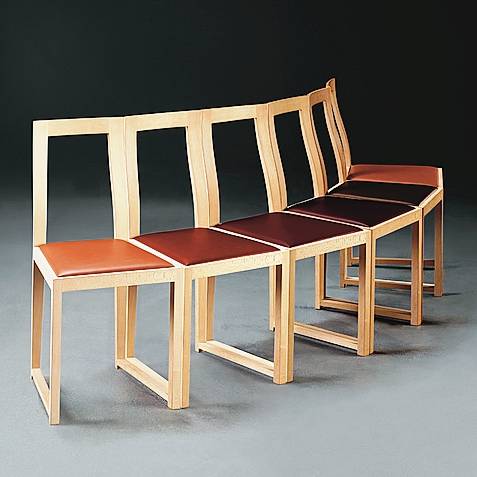 Sedia Farfallina di Bottega Ghianda/Sozzi Arredamenti,
design Álvaro Siza Vieira.bottegaghianda.com