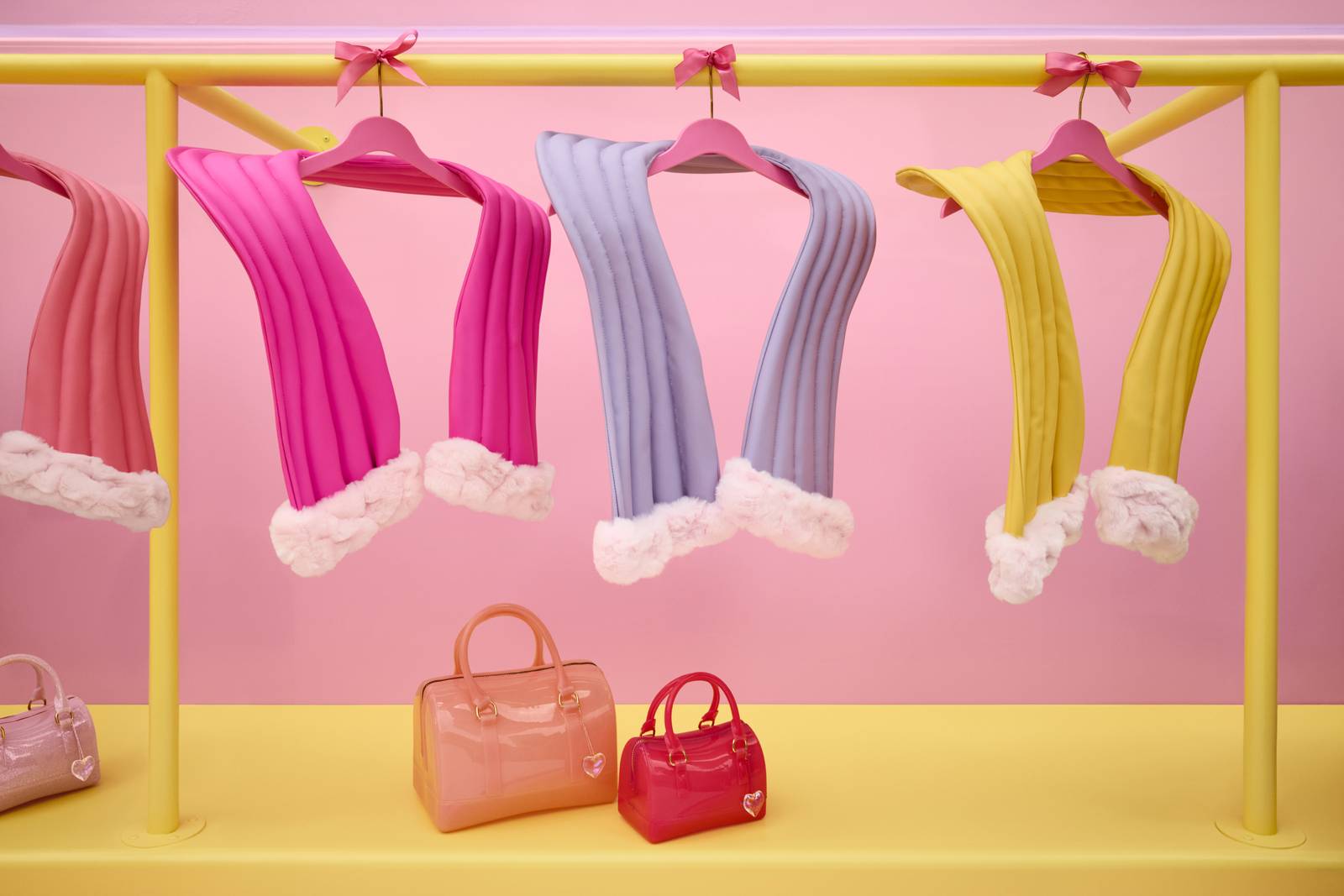 Airbnb Polly Pocket Icons, foto Elizabeth Renstrom Airbnb Polly Pocket Icons, foto Elizabeth Renstrom