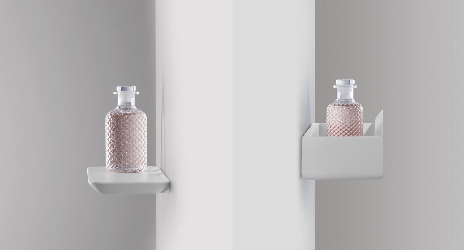 Pensati per stare a lungo a contatto con l'acqua, la mensola e il ripiano Hylla di Fiora hanno un design sostenibile ispirato alla natura e ai suoi colori. Sono realizzati in poliuretano e disponibili nelle lunghezze di 25 e 40 cm. Prezzo, Iva esclusa, della mensola nella misura L 25 x P 10 x H 8 cm 175 euro. Prezzo, Iva esclusa, del ripiano nella misura L 25 x P 10 cm 115 euro. https://fiorabath.com/it/ Pensati per stare a lungo a contatto con l'acqua, la mensola e il ripiano Hylla di Fiora hanno un design sostenibile ispirato alla natura e ai suoi colori. Sono realizzati in poliuretano e disponibili nelle lunghezze di 25 e 40 cm. Prezzo, Iva esclusa, della mensola nella misura L 25 x P 10 x H 8 cm 175 euro. Prezzo, Iva esclusa, del ripiano nella misura L 25 x P 10 cm 115 euro. https://fiorabath.com/it/