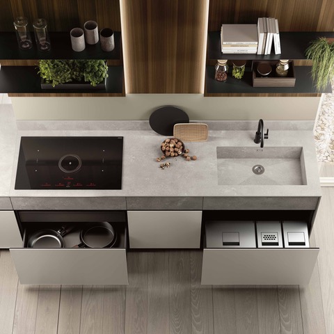 Cucina di Febal Casa – i cestoni per la raccolta differenziata sono collocati nei cestoni estraibili della cucina Origina. www.febalcasa.com