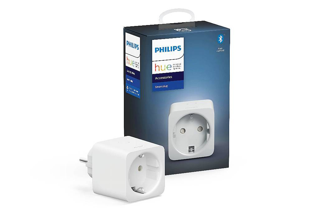 Hue Smart Plug
di Philips rende intelligente qualsiasi punto luce, comandabile tramite app Hue o comandi vocali.
In aggiunta, la possibilità di una connessione Bluetooth, per avere il controllo immediato o collegare il dispositivo a Hue Bridge, per sbloccare ulteriori funzionalità. Costa 34,90 euro. www.philips-hue.com Hue Smart Plug
di Philips rende intelligente qualsiasi punto luce, comandabile tramite app Hue o comandi vocali.
In aggiunta, la possibilità di una connessione Bluetooth, per avere il controllo immediato o collegare il dispositivo a Hue Bridge, per sbloccare ulteriori funzionalità. Costa 34,90 euro. www.philips-hue.com