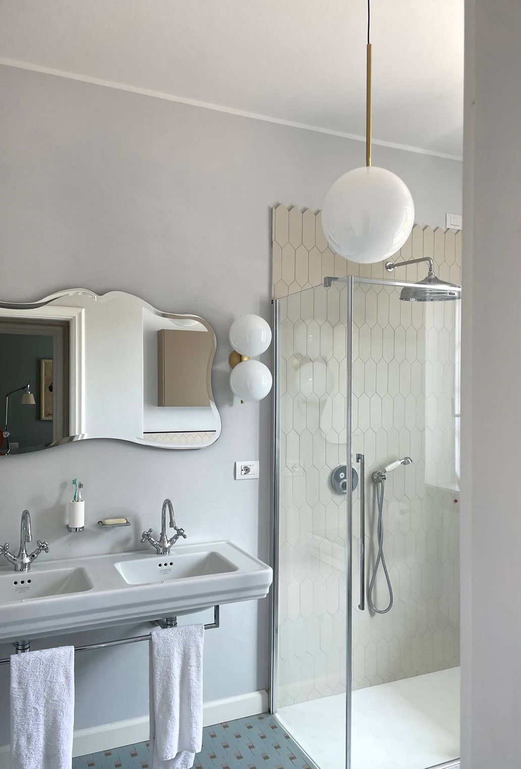 Tutto cromo + lampade ottone
