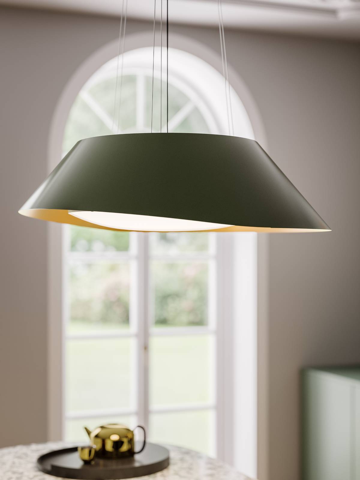 Nome: Vogue di Falmec
Classe di efficienza energetica: n.d.
Consumo energia elettrica su base annua: 95 kwh
Capacità aspirante: 600 mc/h
Capacità aspirante livello intensivo: –
Numero velocità: 3 + boost
Livello sonoro (alla 3° velocità): 66 decibel
Larghezza: Ø 88 cm
Caratteristiche: Caratterizzata da struttura sinuosa in acciaio, è fornita con radiocomando opzionale e ha funzione Dialogue System per connettersi a un piano ad induzione. Funziona con tecnologia Circle.Tech di Falmec, che unisce le funzioni di aspirazione e filtrazione e ha sistema di filtrazione rigenerabile Carbon.Zeo, con carbone e zeolite, per un eccezionale assorbimento di odori e riduzione dei vapori
Prezzo: 2.714,50 euro
Sito web azienda: http://www.falmec.com