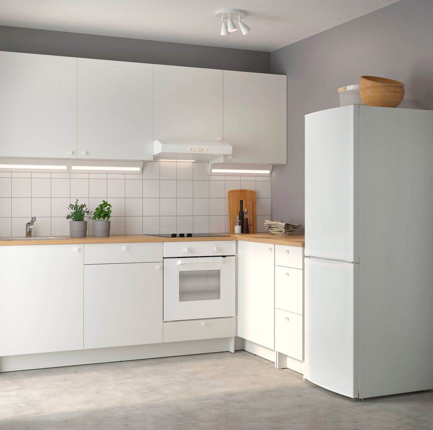 Ha un ottimo rapporto qualità prezzo la cucina angolare Knoxhult di Ikea Italia: è composta da una serie di elementi con la superficie in melammina bianca che è resistente ai graffi ed è facile da pulire. Il piano di lavoro in laminato nella finitura legno chiaro ne sottolinea lo stile nordico. Misura L 243/164 x P 31/61 x H 220 cm. Prezzo 499 euro. www.ikea.com Ha un ottimo rapporto qualità prezzo la cucina angolare Knoxhult di Ikea Italia: è composta da una serie di elementi con la superficie in melammina bianca che è resistente ai graffi ed è facile da pulire. Il piano di lavoro in laminato nella finitura legno chiaro ne sottolinea lo stile nordico. Misura L 243/164 x P 31/61 x H 220 cm. Prezzo 499 euro. www.ikea.com