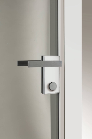 Dettaglio porta Glass Bianco di Bertolotto Dettaglio porta Glass Bianco di Bertolotto