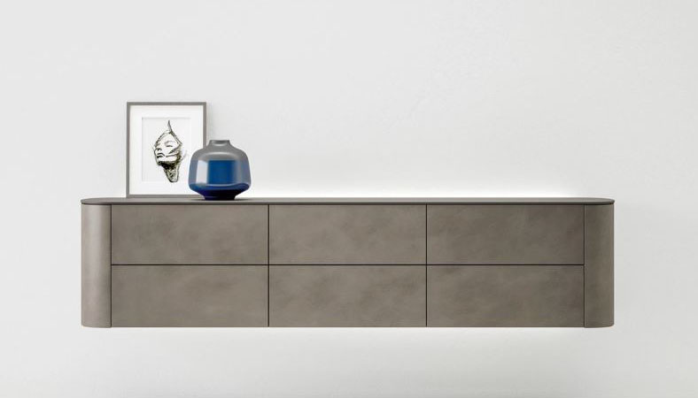 Madia sospesa Side di Caccaro con sei cassetti nella finitura Oxid Ferro e top in Laccato Opaco Ombra. www.caccaro.com Madia sospesa Side di Caccaro con sei cassetti nella finitura Oxid Ferro e top in Laccato Opaco Ombra. www.caccaro.com