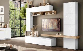 Si ispira allo stile nordico la parete attrezzata Fantasy di Mondo Convenienza che è composta da quattro moduli contenitore chiusi bianco lucido e da mensole nella finitura effetto rovere cadiz. Al centro della composizione che poggia a terra può essere collocato lo schermo Tv. Misura L 290 x P 43 x H 210 cm. Prezzo 445 euro. www.mondoconv.it Si ispira allo stile nordico la parete attrezzata Fantasy di Mondo Convenienza che è composta da quattro moduli contenitore chiusi bianco lucido e da mensole nella finitura effetto rovere cadiz. Al centro della composizione che poggia a terra può essere collocato lo schermo Tv. Misura L 290 x P 43 x H 210 cm. Prezzo 445 euro. www.mondoconv.it