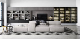 La parete attrezzata sospesa di Novamobili non è solo grande e scenografica, ma anche pratica e funzionale perché permette di sfruttare lo spazio verticale sulla parete tramite i moduli contenitore e le mensole. Il pannello porta tv integra le soluzioni audio e video per creare un vero e proprio sistema home entertainment completo da installare nel living di casa. È disponibile in diverse tipologie e materiali. Prezzo su progetto. www.novamobili.it La parete attrezzata sospesa di Novamobili non è solo grande e scenografica, ma anche pratica e funzionale perché permette di sfruttare lo spazio verticale sulla parete tramite i moduli contenitore e le mensole. Il pannello porta tv integra le soluzioni audio e video per creare un vero e proprio sistema home entertainment completo da installare nel living di casa. È disponibile in diverse tipologie e materiali. Prezzo su progetto. www.novamobili.it