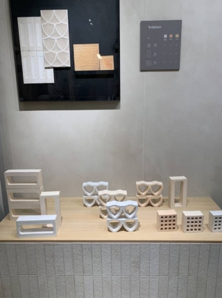 terracotta estrusa Arialuce di Ceramiche Marca Corona 1 terracotta estrusa Arialuce di Ceramiche Marca Corona 1