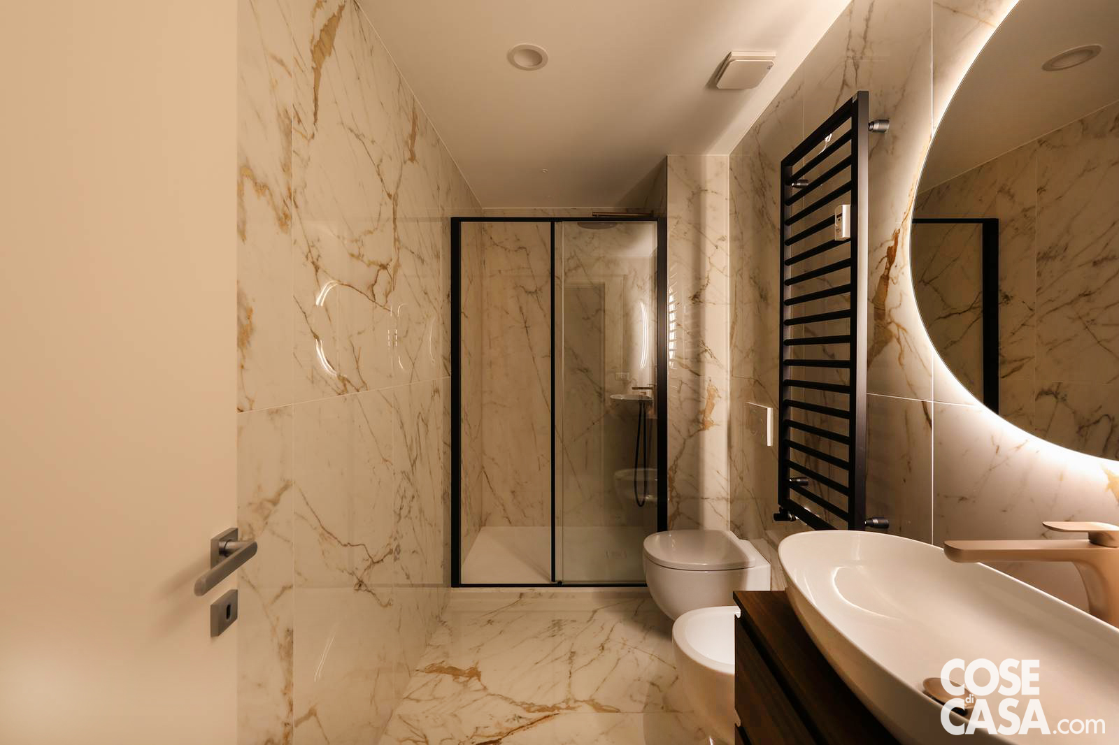 Appartamento milanese bagno con doccia