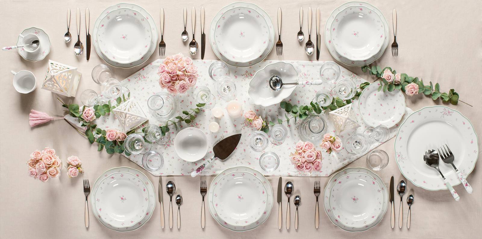 Servizi piatti e bicchieri di Brandani Servizi piatti e bicchieri di Brandani