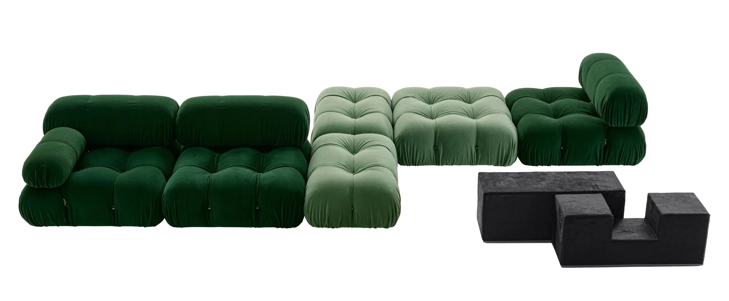 Divano bifacciale Camaleonda di B&B Italia. https://shop.bebitalia.com/it/it/camaleonda-sectional/M-camaleonda-sectional.html Divano bifacciale Camaleonda di B&B Italia. https://shop.bebitalia.com/it/it/camaleonda-sectional/M-camaleonda-sectional.html