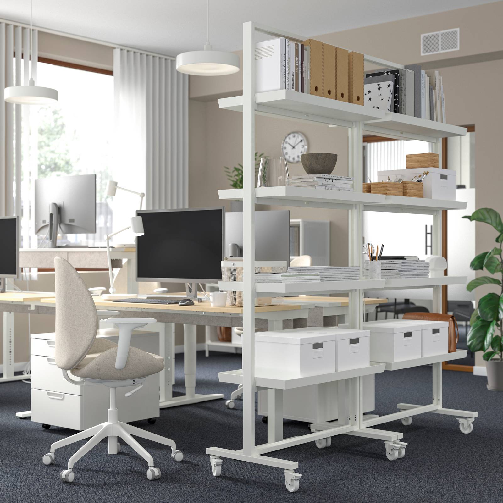 Collezione Mittzon di Ikea per la zona studio, l'home office e spazi business Collezione Mittzon di Ikea per la zona studio, l'home office e spazi business
