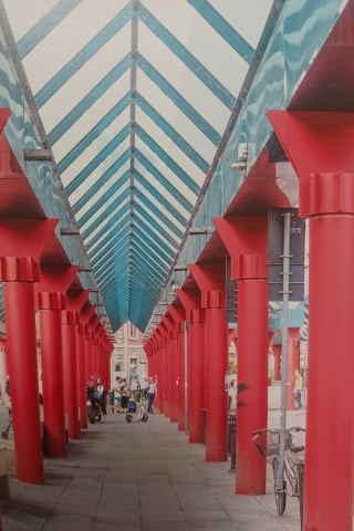 Piazza Cadorna, progetto di Gae Aulenti (foto di Andrea Doretti) Piazza Cadorna, progetto di Gae Aulenti (foto di Andrea Doretti)