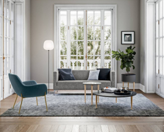 Il divanetto a due posti Arte di Quadrifoglio Group è rivestito in tessuto mélange grigio e ha le gambe sottili realizzate in alluminio cromato. Misura L 128 x P 74 x H 71 cm. Prezzo a partire da 2.100 euro. É abbinato alla poltroncina lounge City Déco bassa rivestita in velluto color ottanio e impreziosita dalla presenza delle alte e sottili gambe in acciaio verniciato Oro. Misura L 73 x P 75 x H 77 cm. Prezzo a partire da 1.000 euro. www.quadrifoglio.com Il divanetto a due posti Arte di Quadrifoglio Group è rivestito in tessuto mélange grigio e ha le gambe sottili realizzate in alluminio cromato. Misura L 128 x P 74 x H 71 cm. Prezzo a partire da 2.100 euro. É abbinato alla poltroncina lounge City Déco bassa rivestita in velluto color ottanio e impreziosita dalla presenza delle alte e sottili gambe in acciaio verniciato Oro. Misura L 73 x P 75 x H 77 cm. Prezzo a partire da 1.000 euro. www.quadrifoglio.com