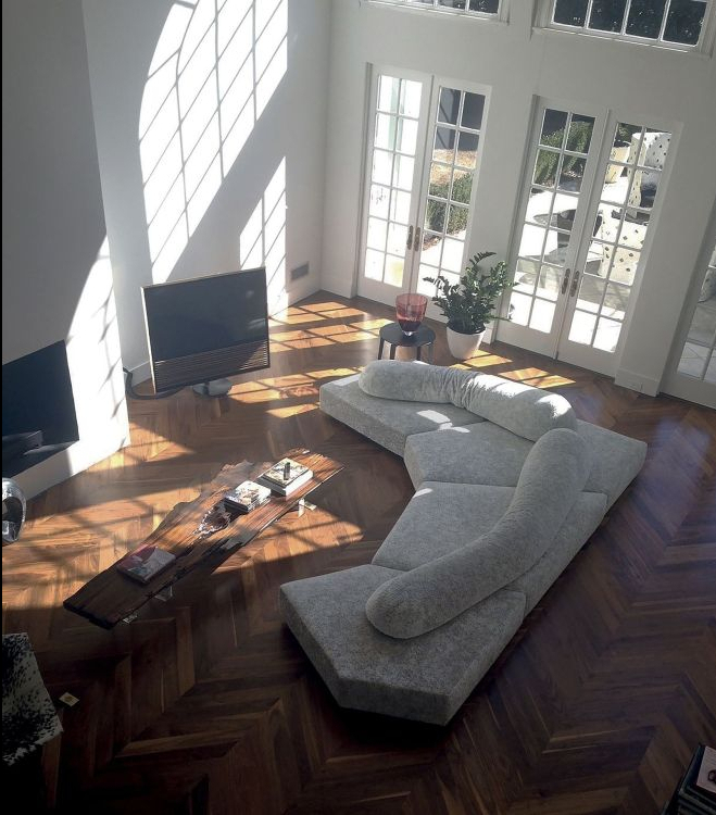 divano bifacciale on the rocks di edra. https://www.edra.com/it/product/OnTheRocks/On-the-Rocks divano bifacciale on the rocks di edra. https://www.edra.com/it/product/OnTheRocks/On-the-Rocks