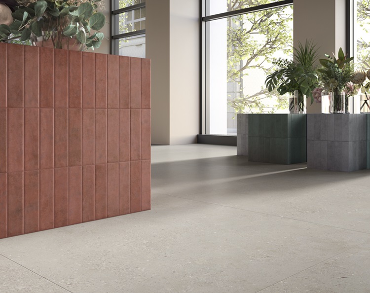 Creative Concrete P Stone di RAK Ceramics è un gres porcellanato che trasforma la bellezza grezza del cemento in eleganti texture di pietra, calde finiture in legno, decorazioni intricate e pattern classici di mattoni. In versione brick misura 6,5 x 24,5 cm. La superficie è matt, opaca, nei colori Coral, Emerald, Jungle, Lavender, Light Blue, Mint, Ocean, Silver e White. http://www.rakceramics.com Creative Concrete P Stone di RAK Ceramics è un gres porcellanato che trasforma la bellezza grezza del cemento in eleganti texture di pietra, calde finiture in legno, decorazioni intricate e pattern classici di mattoni. In versione brick misura 6,5 x 24,5 cm. La superficie è matt, opaca, nei colori Coral, Emerald, Jungle, Lavender, Light Blue, Mint, Ocean, Silver e White. http://www.rakceramics.com