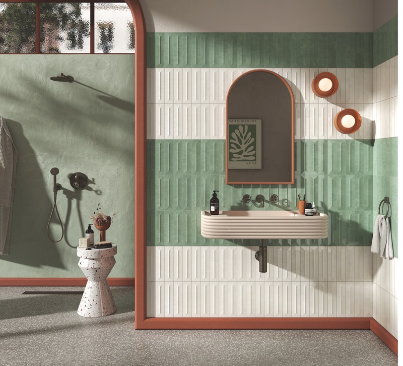 Pop di Sartoria, brand di Terratinta Group, è una collezione in pasta bianca ispirata agli anni Settanta, con effetto vintage reinterpretato in modo moderno. Disponibile nel formato 6,2 x 25 cm e 10 x 10 cm, la superficie glossy lucida è Flat (piatta) o Ridge (tridimensionale). La palette di colori è versatile, con nove tonalità che spaziano dai toni pastello come Latte, Verde Acqua e Rosa Antico, ai neutri Perla e Blu Avio, fino agli accenti saturi di Ocra, Terra, Muschio e Nero. Flat costa 70 euro al mq + Iva, Ridge costa 98,75 euro al mq + Iva www.terratintagroup.com/it Pop di Sartoria, brand di Terratinta Group, è una collezione in pasta bianca ispirata agli anni Settanta, con effetto vintage reinterpretato in modo moderno. Disponibile nel formato 6,2 x 25 cm e 10 x 10 cm, la superficie glossy lucida è Flat (piatta) o Ridge (tridimensionale). La palette di colori è versatile, con nove tonalità che spaziano dai toni pastello come Latte, Verde Acqua e Rosa Antico, ai neutri Perla e Blu Avio, fino agli accenti saturi di Ocra, Terra, Muschio e Nero. Flat costa 70 euro al mq + Iva, Ridge costa 98,75 euro al mq + Iva www.terratintagroup.com/it