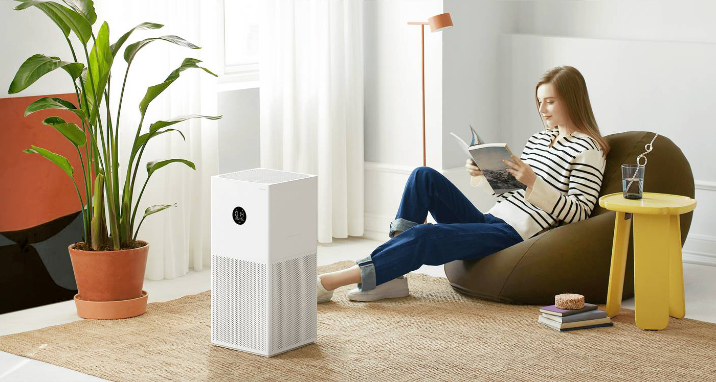 Xiaomi Smart Air Purifier 4 Lite è dotato di un particolato CADR pari ad un massimo di 360 mc/h ed è in grado di fornire 6.000 litri di aria pulita al minuto. Le potenti velocità di purificazione mantengono l'aria in casa pulita più a lungo. Il filtraggio al 99,97% di particelle di 0,3 μm, strato per strato, e le dimensioni compatte e ingombro ridotto, lo rendono adatto per tutta la casa. È adatto ad un ambiente grande max 43 mq. Misura L 24 x P 24 x H 33 cm. Prezzo 199,99 euro. www.mi.com/it Xiaomi Smart Air Purifier 4 Lite è dotato di un particolato CADR pari ad un massimo di 360 mc/h ed è in grado di fornire 6.000 litri di aria pulita al minuto. Le potenti velocità di purificazione mantengono l'aria in casa pulita più a lungo. Il filtraggio al 99,97% di particelle di 0,3 μm, strato per strato, e le dimensioni compatte e ingombro ridotto, lo rendono adatto per tutta la casa. È adatto ad un ambiente grande max 43 mq. Misura L 24 x P 24 x H 33 cm. Prezzo 199,99 euro. www.mi.com/it