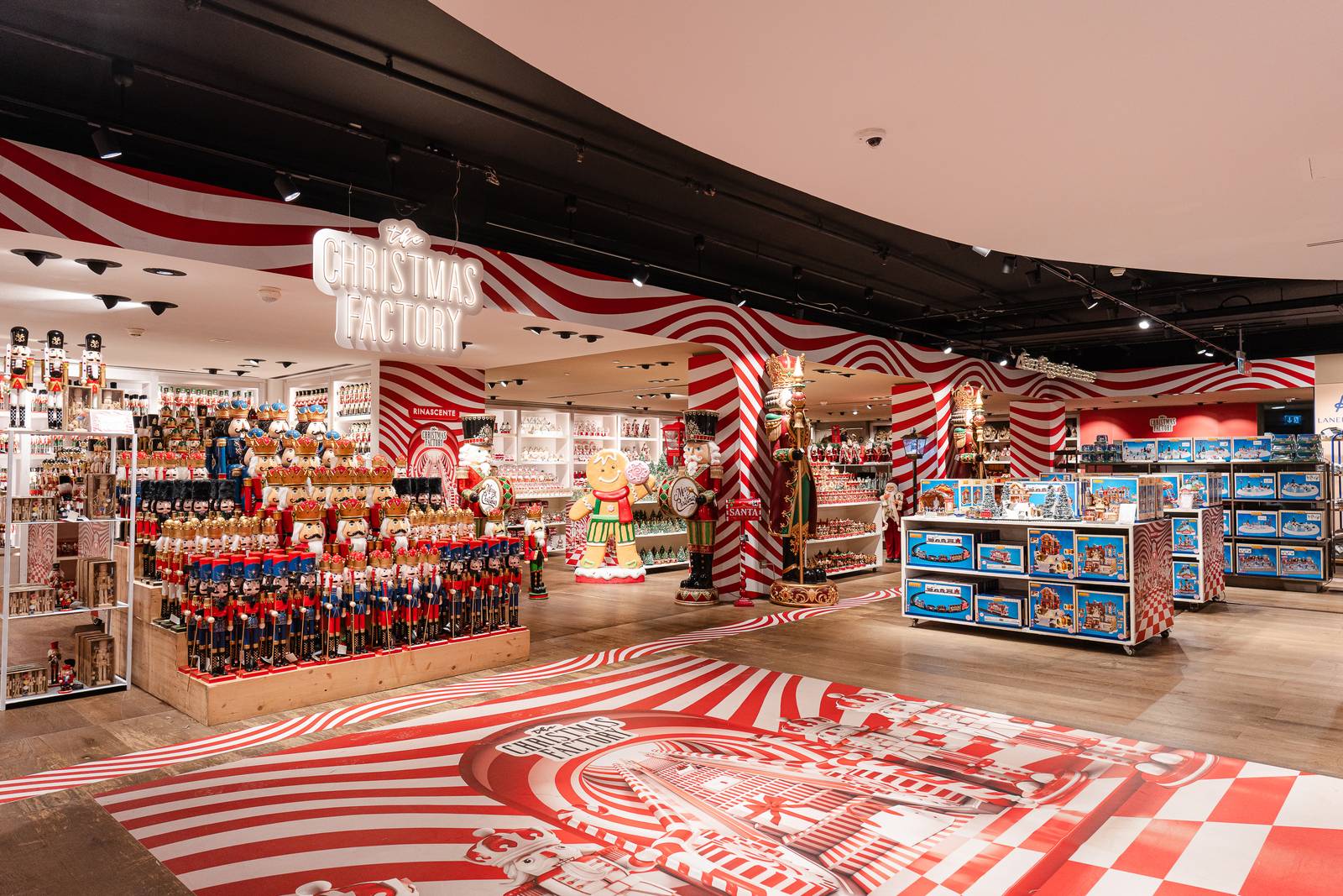 The Christmas Village in Rinascente
(Foto di Vittorio La Fata) The Christmas Village in Rinascente
(Foto di Vittorio La Fata)