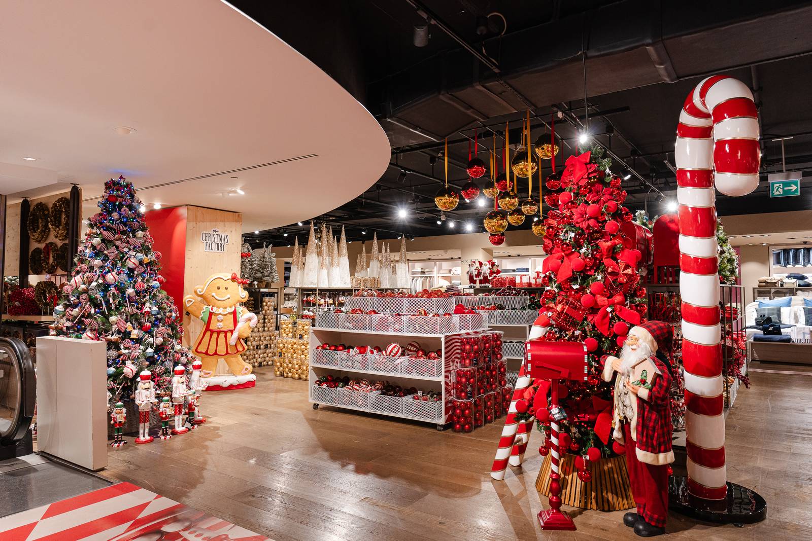 The Christmas Village in Rinascente
(Foto di Vittorio La Fata) The Christmas Village in Rinascente
(Foto di Vittorio La Fata)